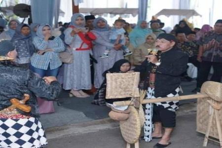 TRADISI ADAT BEGALAN SAAT PERNIKAH