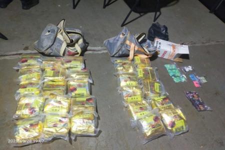 POLISI GAGALKAN PEREDARAN NARKOBA 