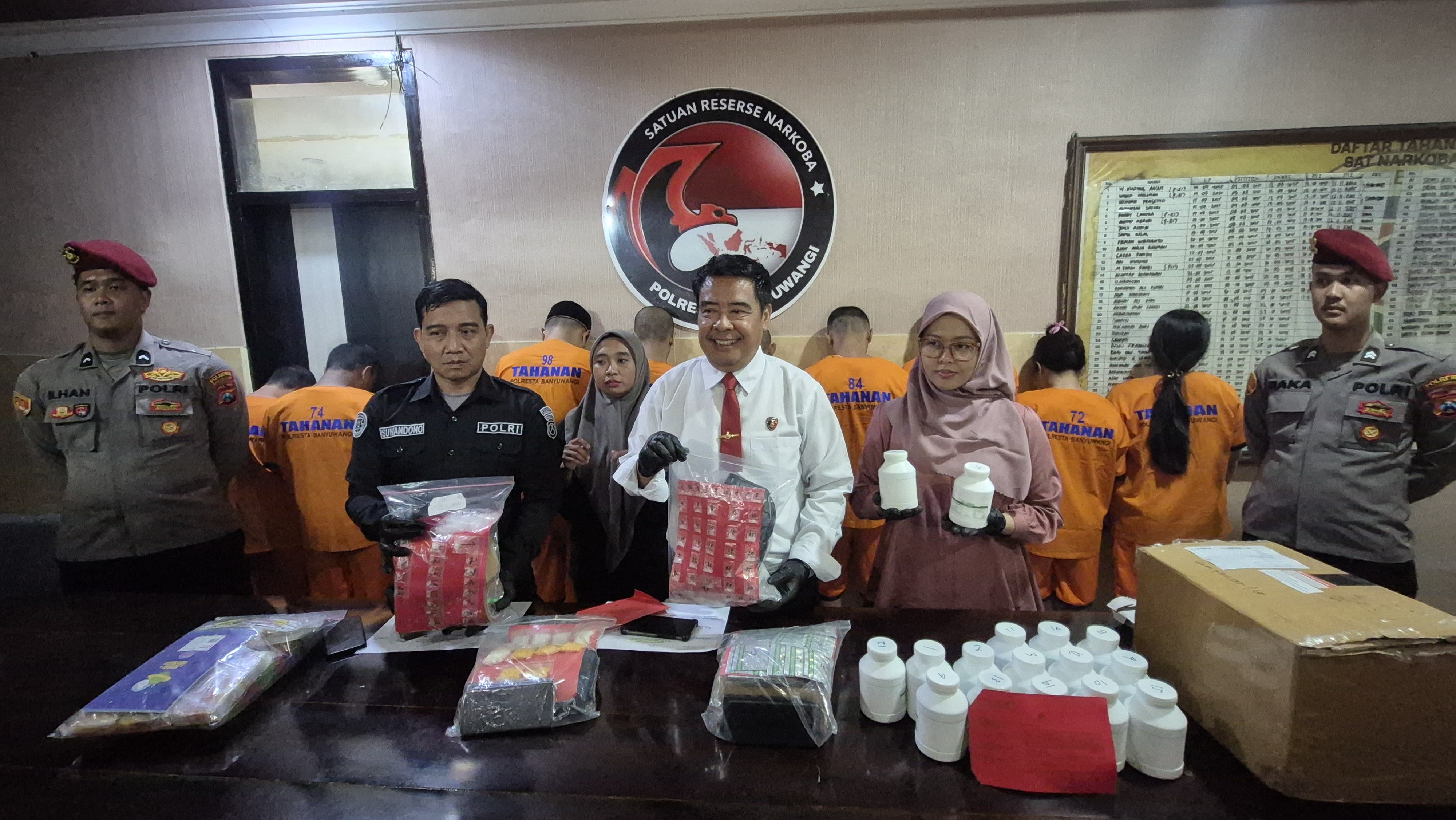 Semangat Sumpah Pemuda Polresta Banyuwangi Komitmen Berantas Narkoba : Ungkap 22 Kasus Amankan 25 Te