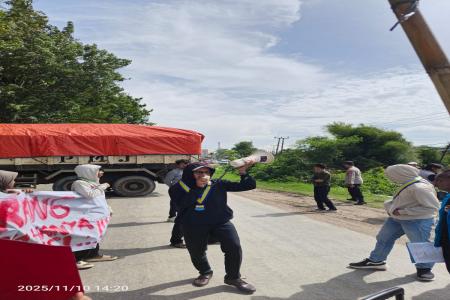 PMII STAI Assalamiyah Tuntut P